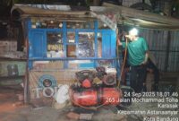 POTRET: peredaran pil koplo di Astanaanyar yang berkedok tambal ban. (Foto: Ekslusif Suara Realitas).