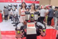 POTRET: GIVI Indonesia meluncurkan produk terbarunya di IMOS 2025. (Foto: suararealitas.co)