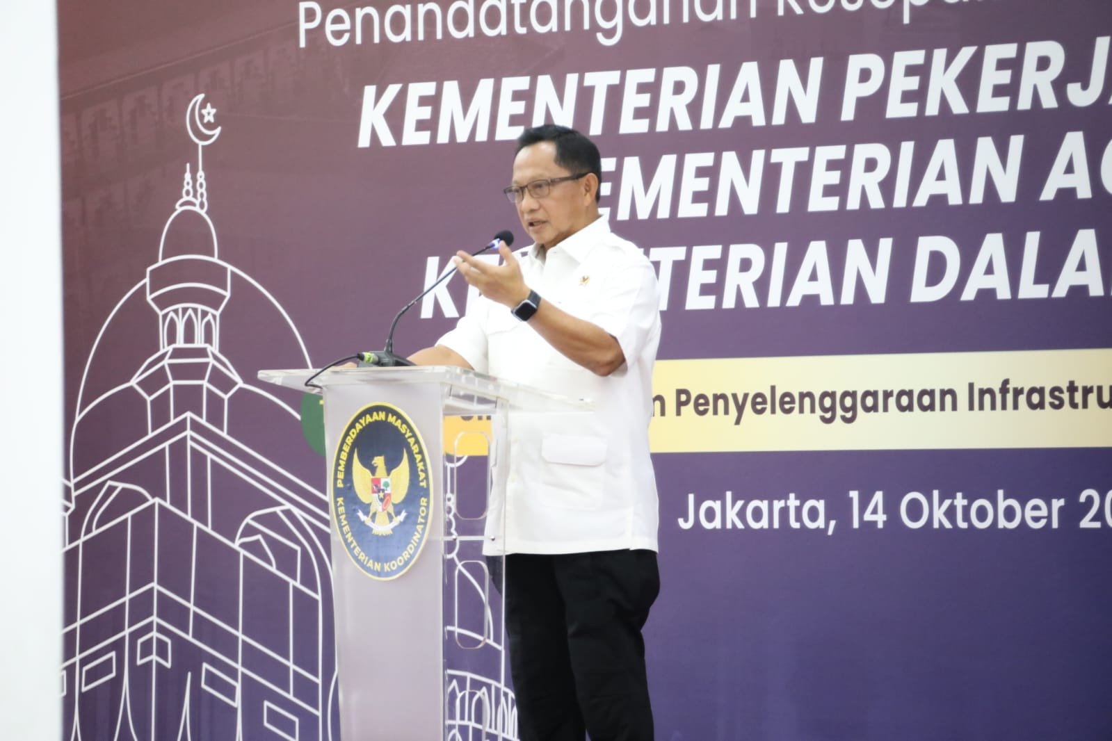 Teken MoU Bersama Menteri PU dan Menag, Mendagri Dorong Penguatan Fasilitas Pendidikan Pesantren