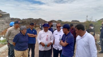 Bupati Dampingi Hanif Faisol Nurofiq Meninjau Lokasi Waste To Energy di TPA Jatiwaringin