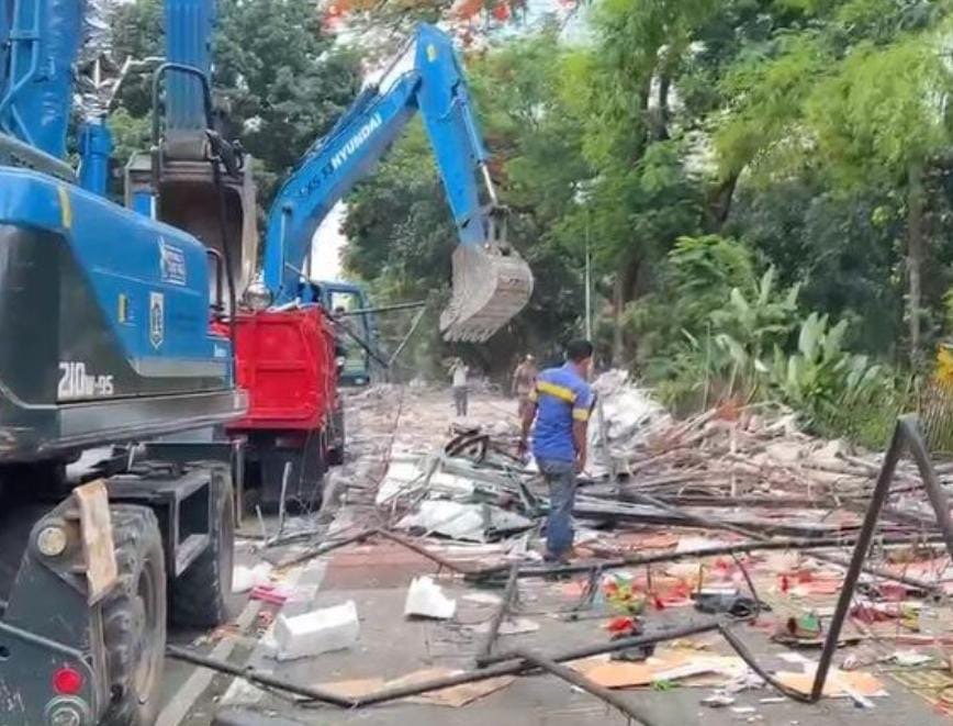 Pemkot Jakarta Selatan Tertibkan Kios Pasar Barito, Pedagang Direlokasi ke Lenteng Agung