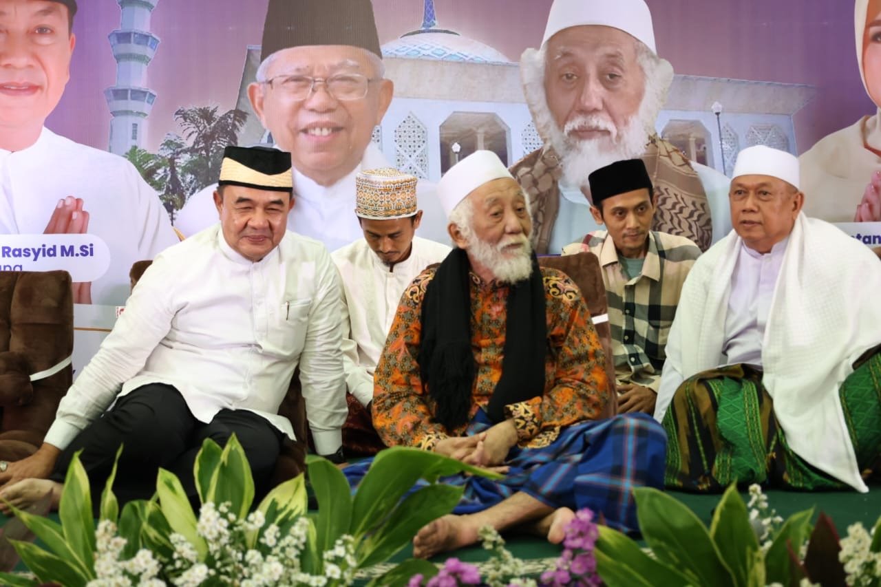 Ribuan Masyarakat Padati Al-Amjad, Gelar zikir dan Do’a Bersama Abuya Muhtadi