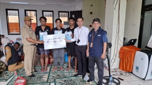 Tanggap Bencana, BRI Hayam Wuruk bersama YBM Brilian Regional Office Banten Salurkan Bantuan Korban Terdampak Kebakaran