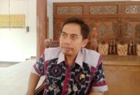 POTRET: Camat Mayong, Muh Taufik, S.STP, MM saat menanggapi viralnya konten unggahan suararealitas.co. (Foto: suararealitas.co)