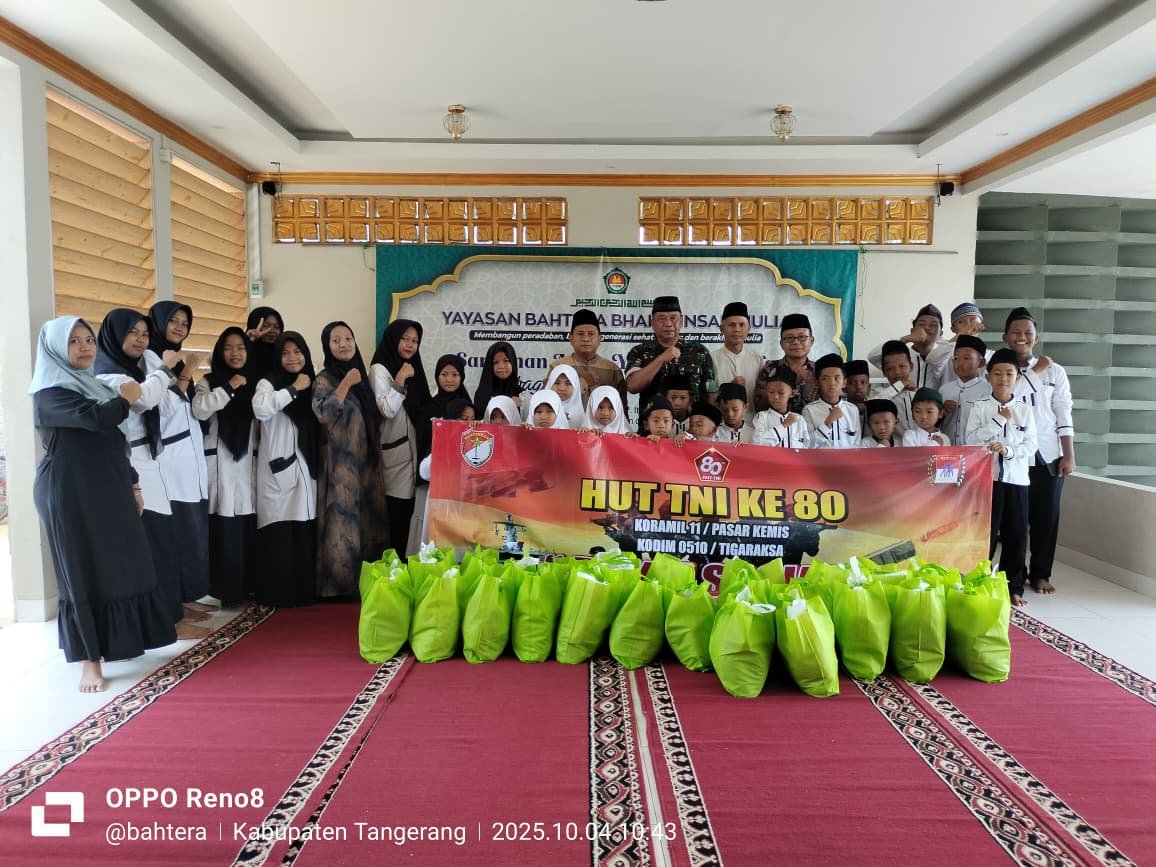 Danramil 11/Pasar Kemis Bagikan 80 Sembako Kepada Anak Yatim