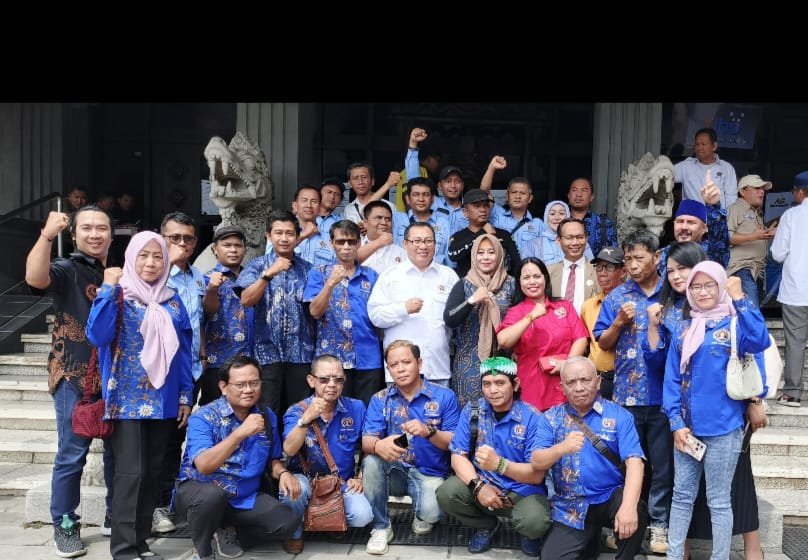 PWI Kota Tangerang Selatan Hadiri Pelantikan Ketua Umum PWI Pusat di Solo