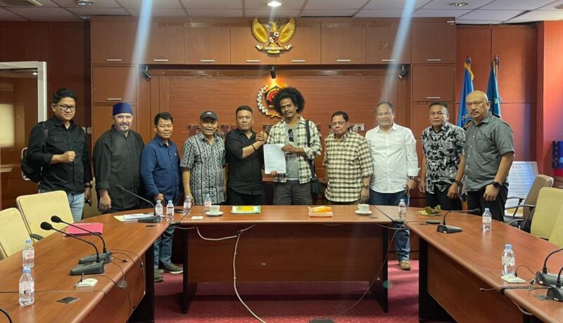 Rian Nopandra resmi ditetapkan sebagai Ketua PWI Banten yang sah berdasarkan hasil rapat pleno yang digelar di Kantor PWI Pusat, Jakarta, pada Selasa (07/10/2025)