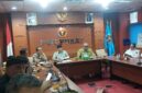 Ketua Umum PWI Pusat Akhmad Munir, didampingi Sekretaris Jenderal Zulmansyah Sekedang selaku Ketua Panitia HPN 2026, serta Bendahara Umum Marthen Selamet Susanto dan jajaran pengurus pusat yang tergabung dalam panitia pelaksana.Rapat persiapan kordinasi awal penyelenggaraan HPN 2026 yang digelar di Jakarta, Jumat (24/10/2025) di Ruang Pleno Kantor PWI Pusat, Jakarta