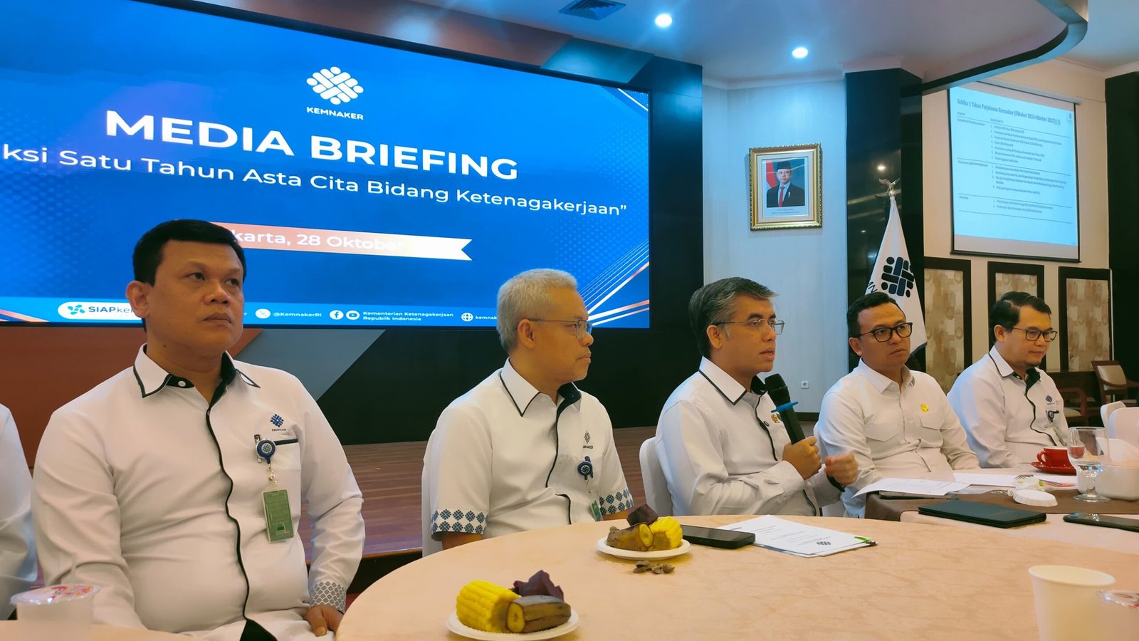 Menaker Yassierli: Magang Nasional Jadi Pilar Ekonomi Baru untuk Perkuat Daya Saing SDM Indonesia
