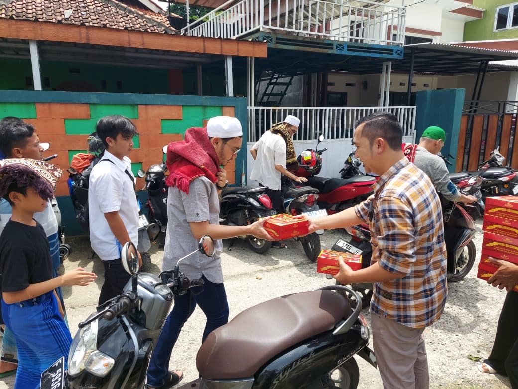 Jumat Berkah Cibinong: Kolaborasi BRI BO Cibinong dan BRI Peduli Bogor untuk Kebaikan