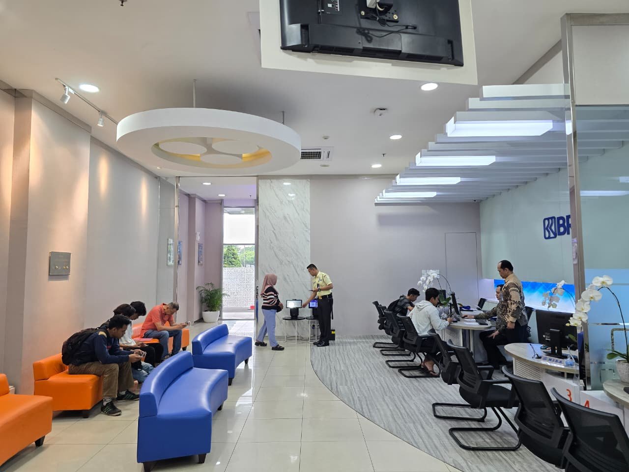BRI KC Tangerang City Pamerkan Pelayanan Frontliner yang Cepat dan Solutif