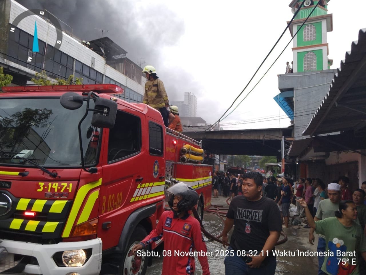 Kebakaran Hebat Landa Konveksi di Jelambar Jakarta Barat Pagi Ini