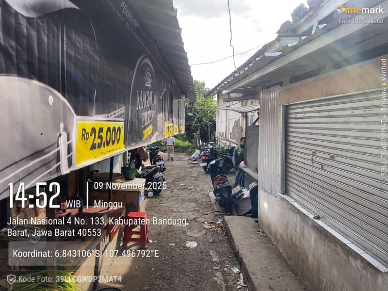 POTRET: leluasanya peredaran obat keras terbatas atau pil koplo di Pasar Stasiun Padalarang, Kabupaten Bandung Barat, Jawa Barat. (Foto: Ekslusif suararealitas.co).