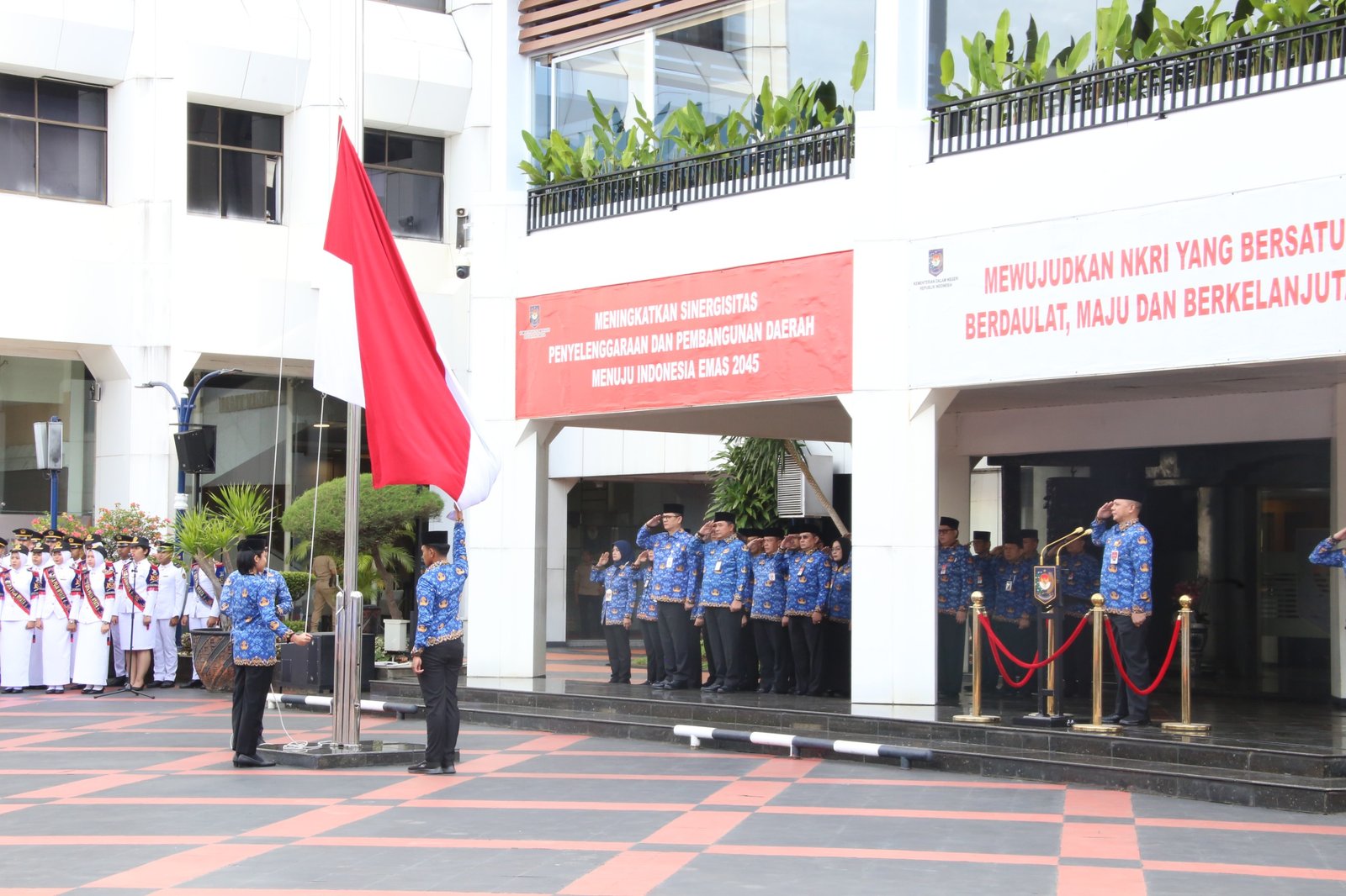 Peringati Hari Pahlawan 2025, Kemendagri Dorong ASN Meneladan Semangat Nasionalisme para Pahlawan