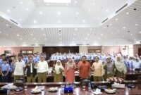 Ketua DPRD Kota Tangerang Rusdi Alam didampingi sejumlah guru dari SMP Islam Terpadu Asy-Syukriyyah.‎Rusdi menjelaskan kunjungan para pelajar diharapkan mendapatkan ilmu pengetahuan dan informasi seputar DPRD Kota Tangerang.