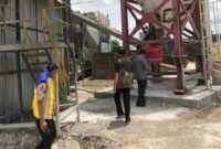 PT SCG yang berdomisili di kecamatan Cipondoh pada Kamis (13/11/2025), setelah perusahaan produksi semen molen itu kedapatan belum melengkapi izin usaha dan operasional.