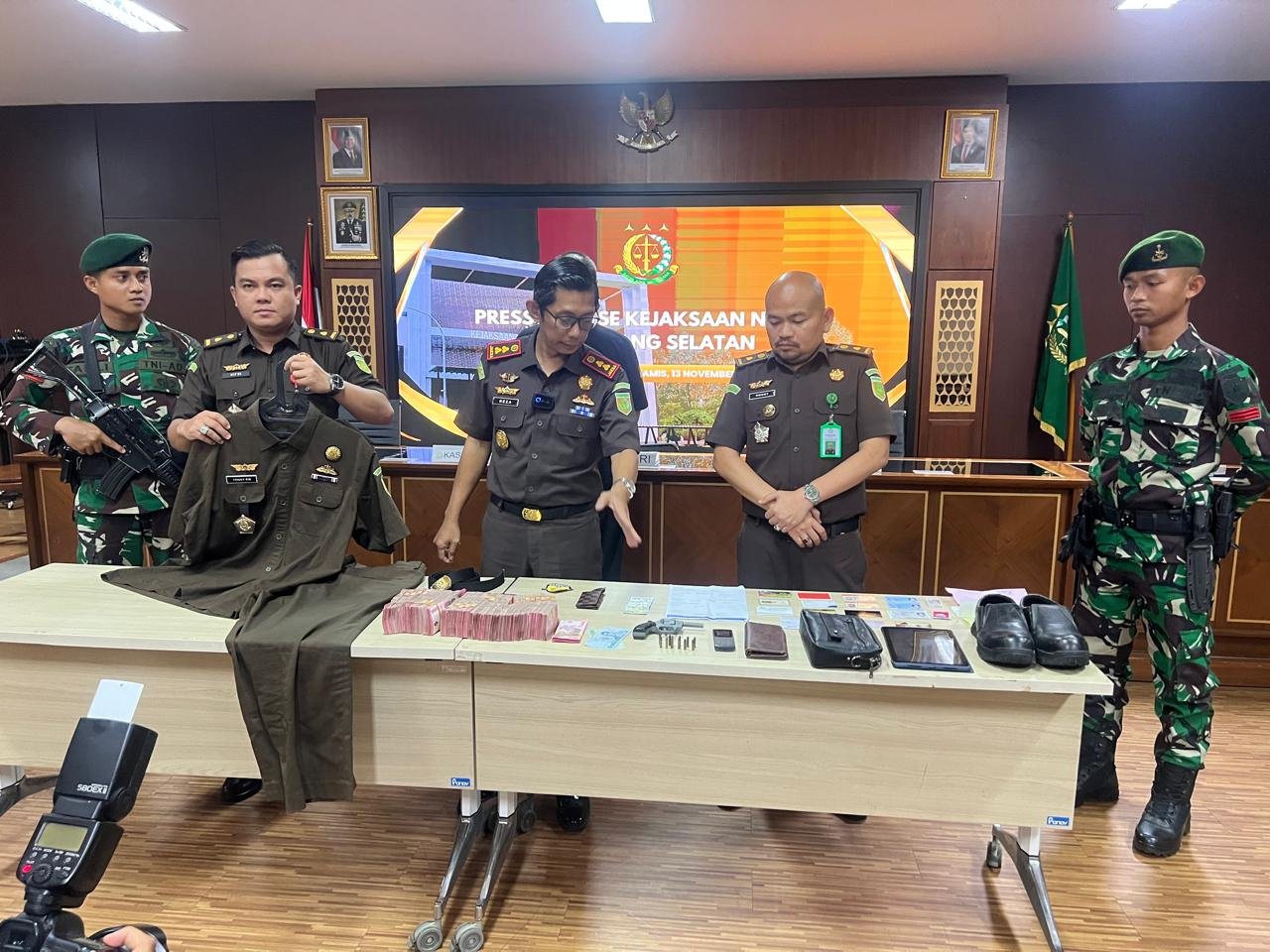 Mantan Jaksa PTDH Gagal Move On, Tipu Warga Tangsel