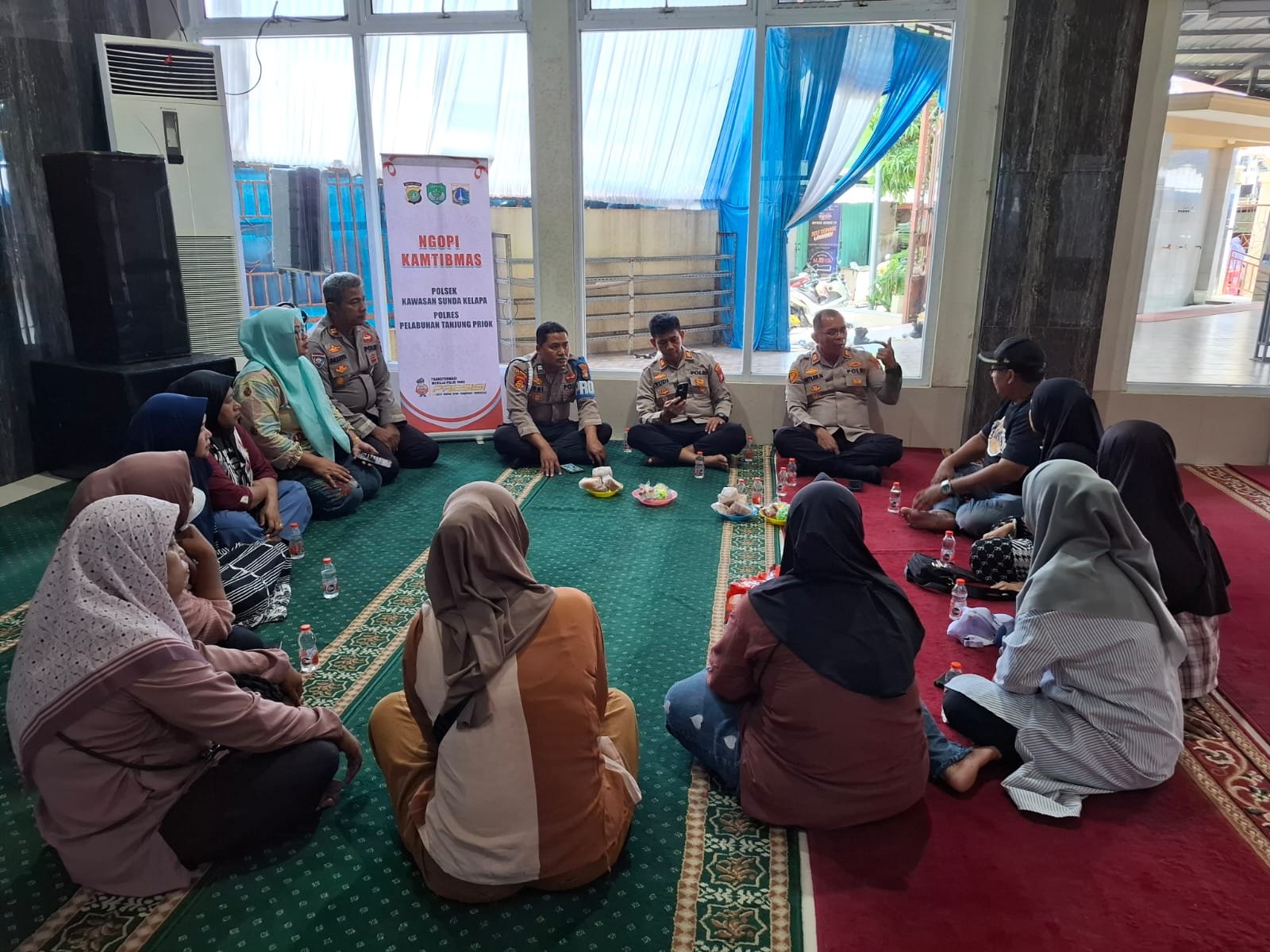 Polsek Sunda Kelapa Gelar Ngopi Kamtibmas Bersama Majelis Taklim At Taufiqul Mubarok