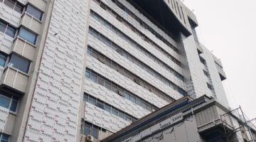 Progres Pemasangan ACP Kantor Walikota Jakarta Utara Capai 58%, Ditargetkan Rampung Awal Desember