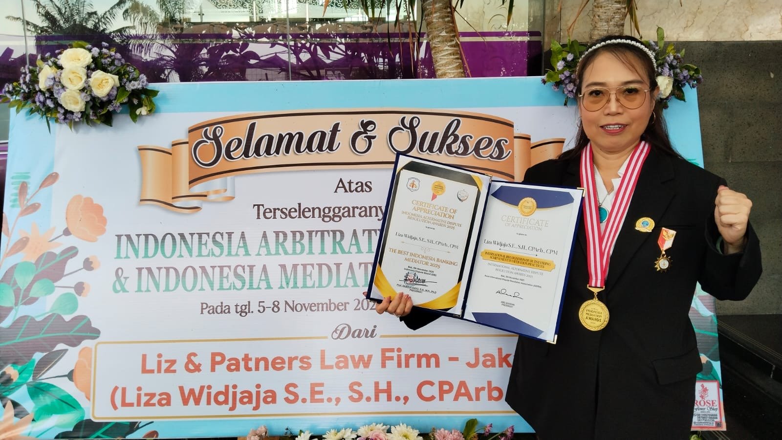 Liza Widjaja Diganjar 2 Penghargaan