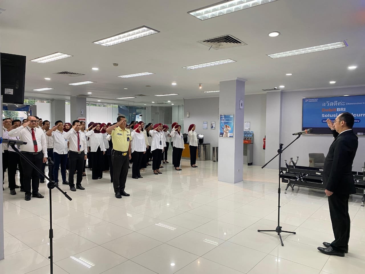 Upacara Hari Pahlawan BRI Bintaro Berlangsung Khidmat