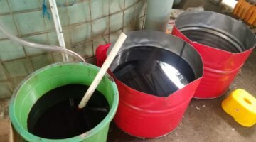 Rumah Oknum Kades Disorot, Jurnalis Ungkap Dugaan Penyulingan Oli Palsu hingga Narkotika