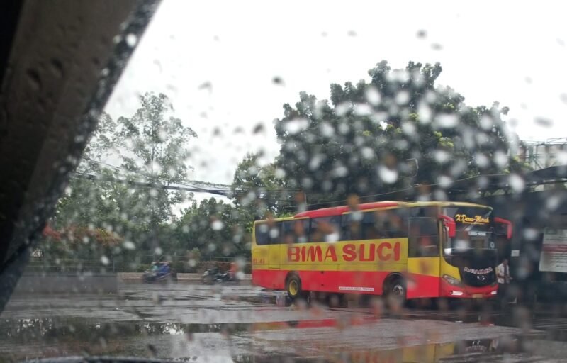 Ucen mengaku kepada media, Kamis (18/12/2025) dirinya naik bus Arimbi di pool Aja Kebon Nanas Kota Tangerang sekitar pukul 07.WIB dengan membayar ongkos sebesar 40 ribu tujuan Kota Cilegon.