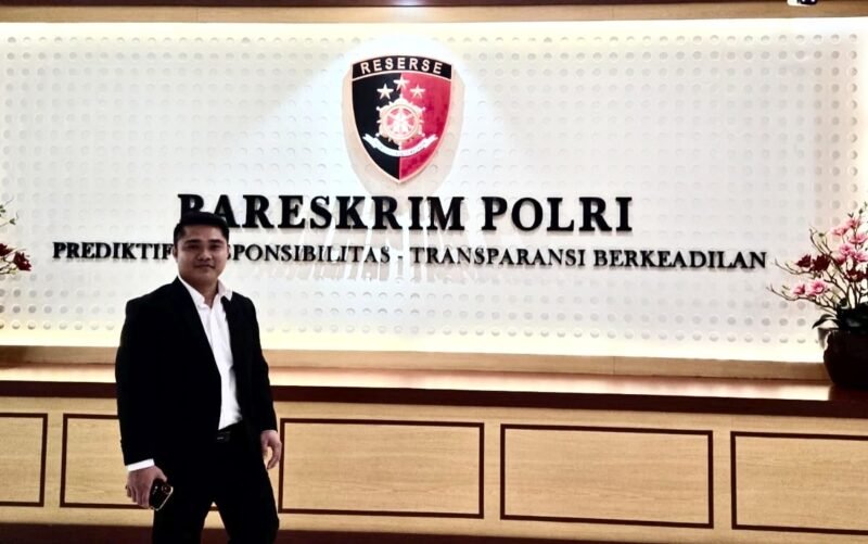 Judul:

POTRET - perkara lama 2018 diminta dibuka lagi di Polda Metro Jaya, Kuasa Hukum, Faomasi Laila tagih kepastian.