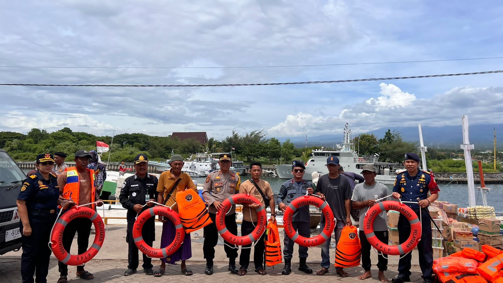 Pangkalan PLP Tanjung Perak dan KSOP Tanjung Wangi Gelar Kampanye Keselamatan dan Keamanan Pelayaran di Perairan Banyuwangi