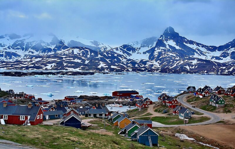 POTRET - Pulau Terbesar Dunia, Greenland saat summer dan PBB menegaskan kembali bahwa pulau tersebut milik bagian dari Denmark. (Foto: Istimewa).