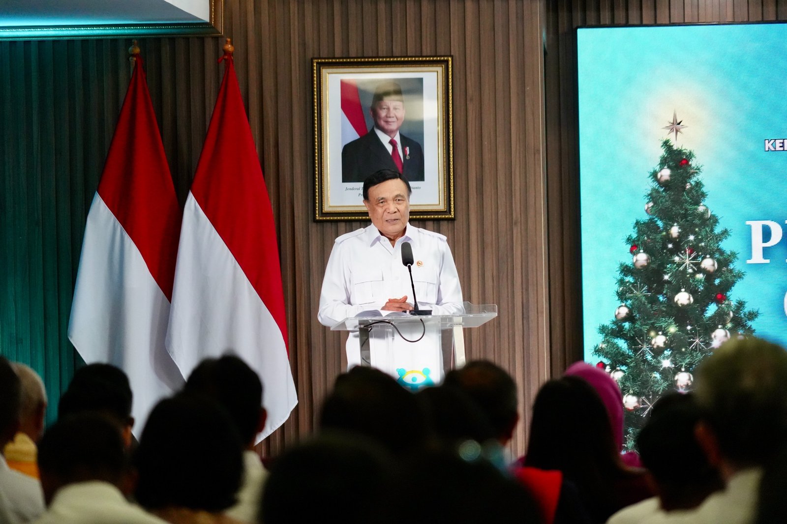 Rayakan Natal Bersama Warga Tapanuli Utara, Menko Polkam: Saudara-saudara Tidak Sendiri
