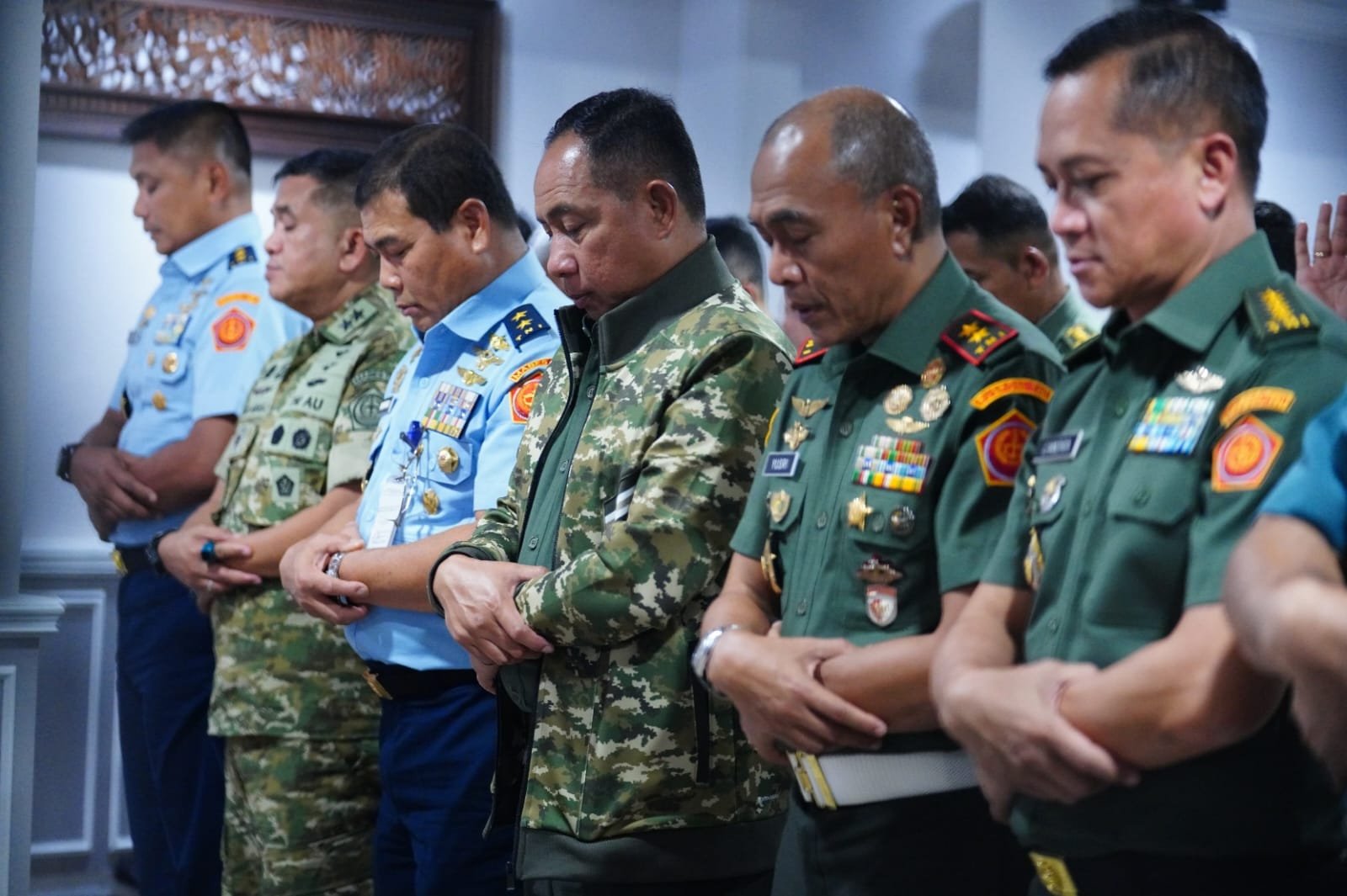 Lewati Pergantian Tahun dengan Ibadah, Panglima TNI Hadiri Tausiah dan Muhasabah bersama Prajurit