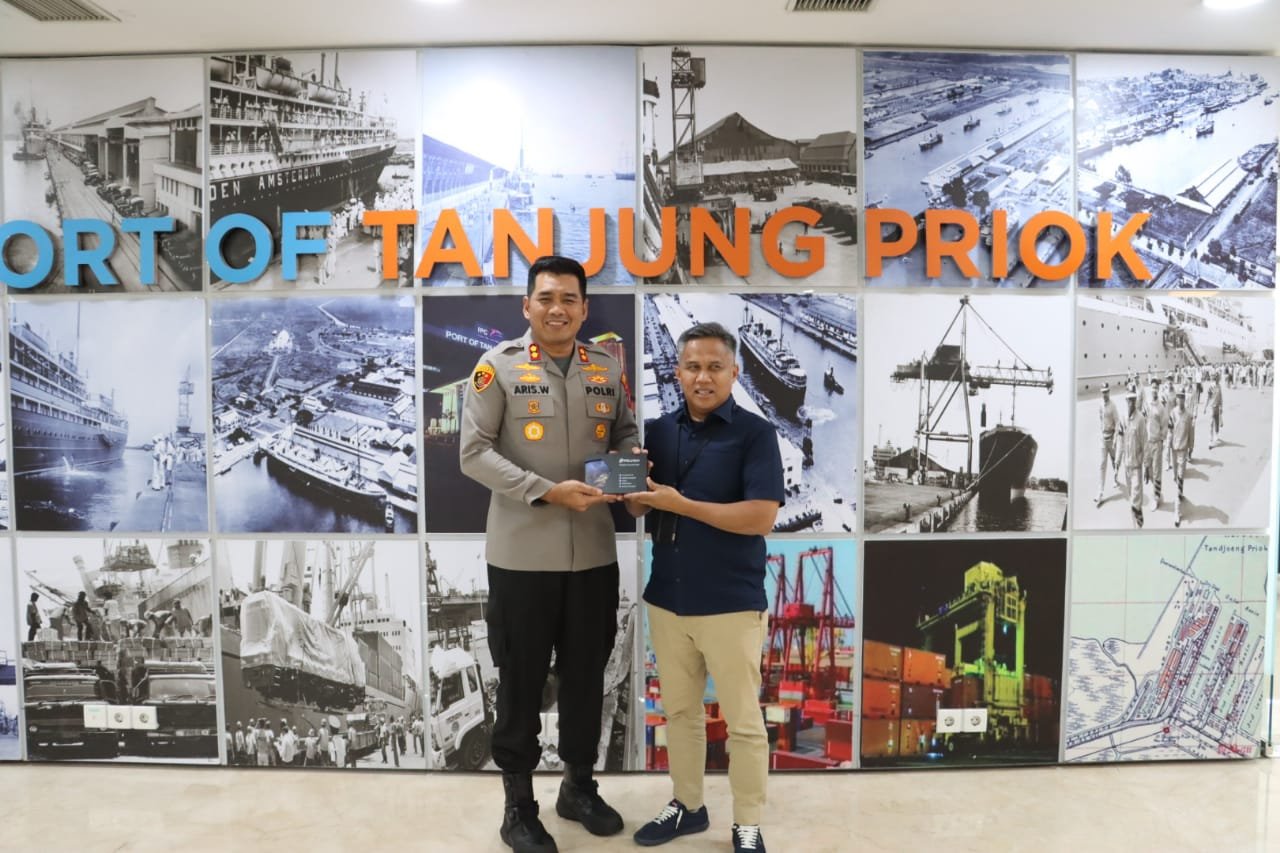 Kapolres Priok Kunjungi Pelindo Regional 2, Bahas Keamanan dan Diskon Penumpukan Barang Selama Nataru 2025–2026
