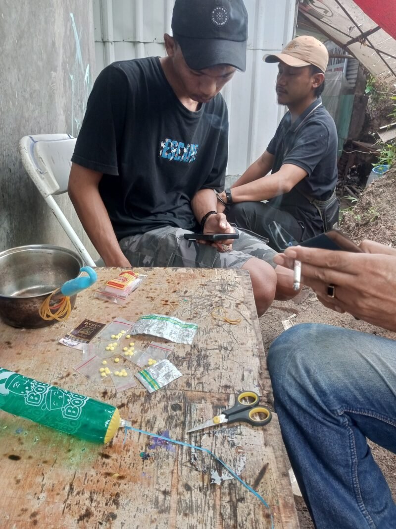 KETAHUAN - Cilegon darurat Pil Koplo. (Foto: Ekslusif Suara Realitas/MasDo).