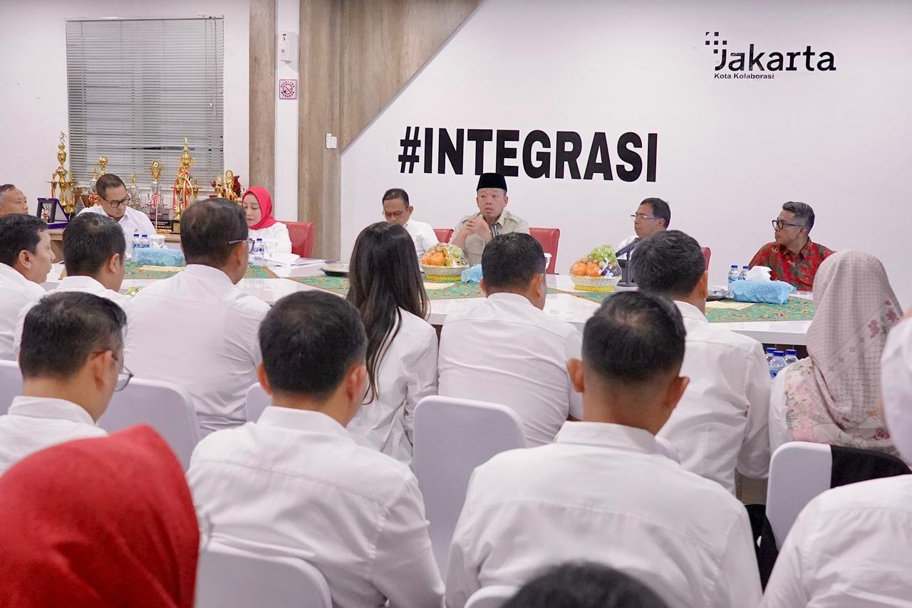 Menteri Nusron Ajak Pegawai Berkomitmen Bersama Tingkatkan Layanan Pertanahan