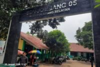 Surya Ningrat yang mengaku alumni SDN Jombang 05 lulusan tahun 94 merasa kaget bahkan bingung saat mendatangi tepat dulu ia bersekolah bahwa izasah nya sudah tidak ada, izasah SD di gudang arsip hilang dan tidak di ketemukan.
