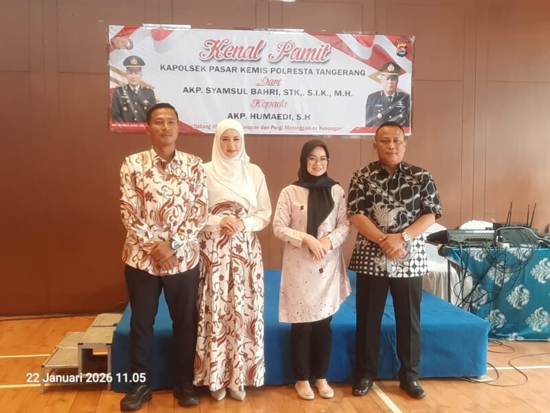 Kenal Pamit Kepala Kepolisian Sektor (Kapolsek) Pasar Kemis dari AKP. Syamsul Bahri, S.T.K, S.I.K, MH., kepada AKP Humaedi SH .di Aula Lavon Swan City Jl. Suvarna Stera Boulevard, Wanakerta, Sindang jaya, Kabupaten Tangerang,  Kamis (22/01/2026).