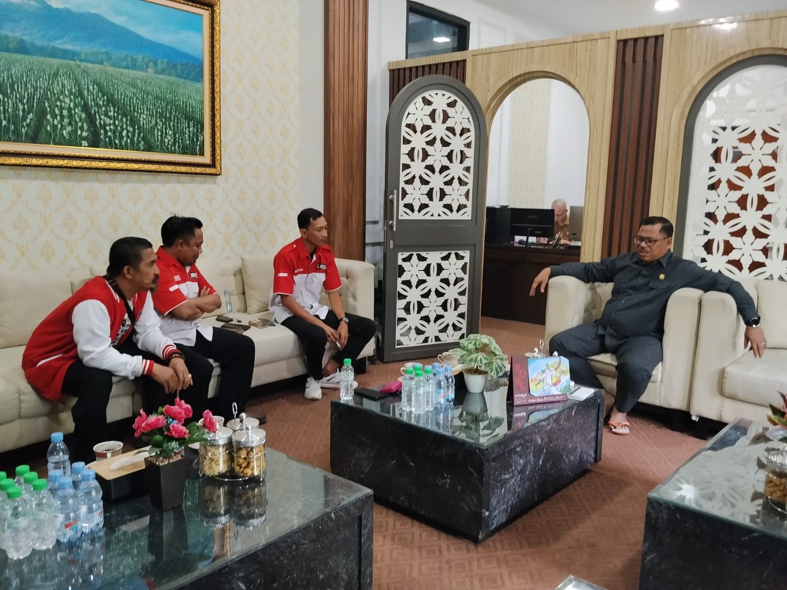 Ketua DPRD Kabupaten Pasuruan Terima Audiensi Bupati LIRA, Bahas Penolakan Wacana RUU Pilkada Tidak Langsung