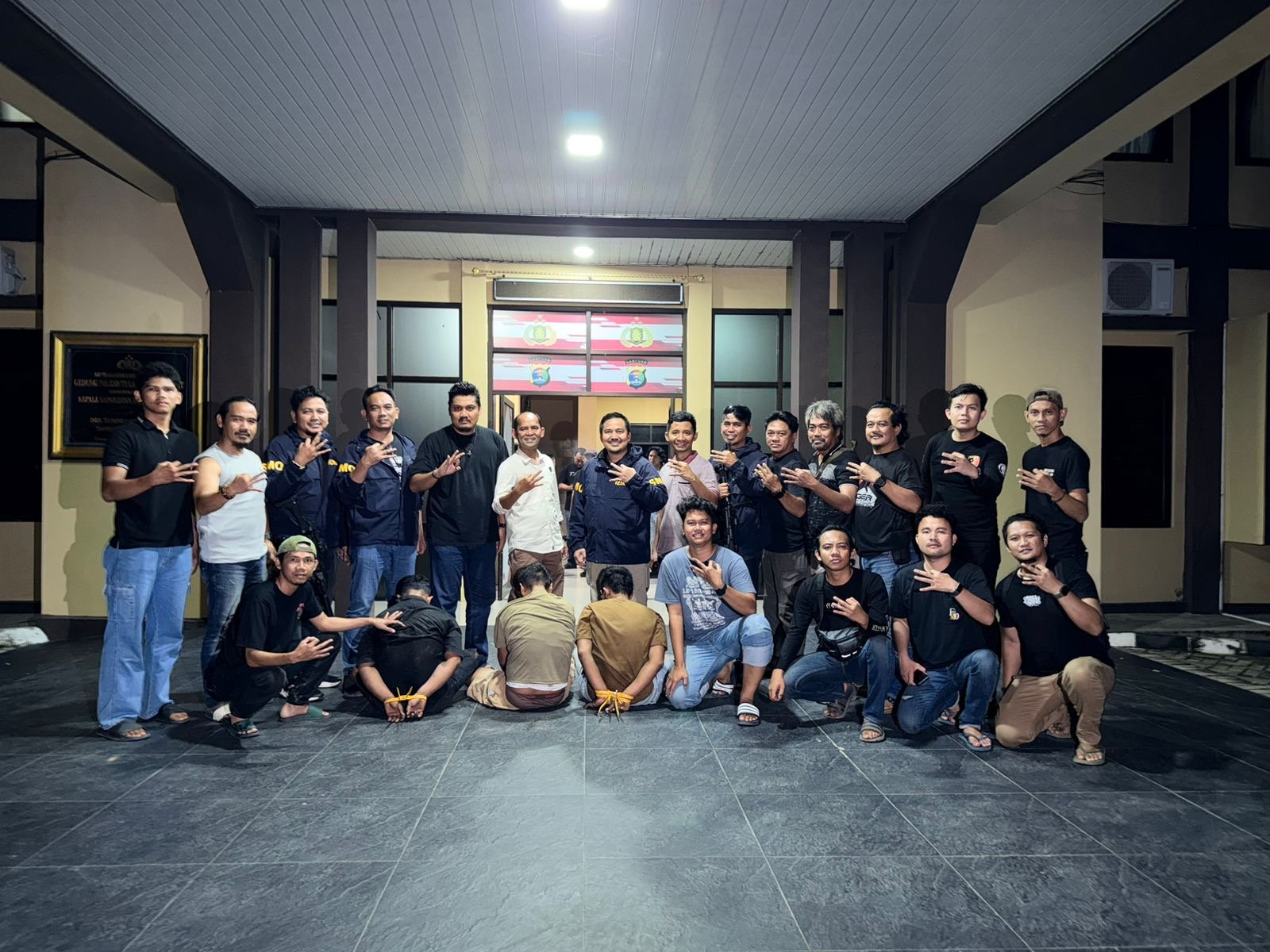 Satresmob Polri Berhasil Ringkus 3 Pelaku Perampokan Dengan Senpi Di Tulang Bawang Barat