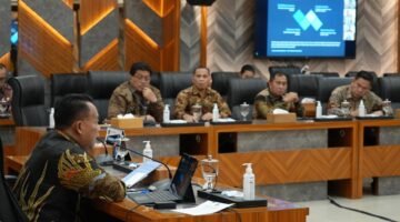 Kemenko Polkam Perkuat Sinergi Jamin Keamanan Penerbangan dan Fasilitas Publik Papua