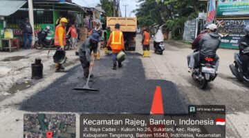 UPTD JJ Wilayah VII Dinas Bina Marga dan SDA Kabupaten Tangerang Perbaiki Jalan Kukun, Daon, dan Jambu di Rajeg