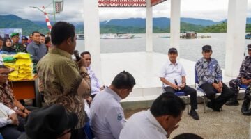Menteri Trenggono Ingin Kembangkan Budidaya Kerang Mutiara di Pulau Bungin