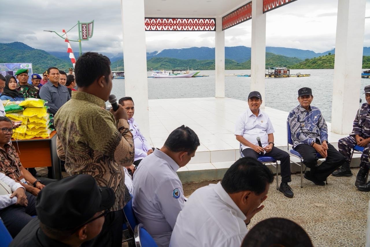 Menteri Trenggono Ingin Kembangkan Budidaya Kerang Mutiara di Pulau Bungin