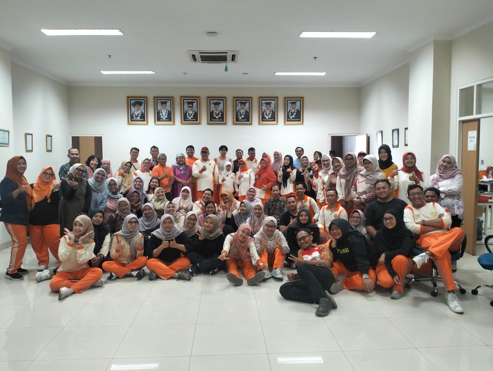FEB UPN Veteran Jawa Timur Gelar Tasyakuran Kenaikan Jabatan Fungsional Dosen dan Sambut Guru Besar Baru