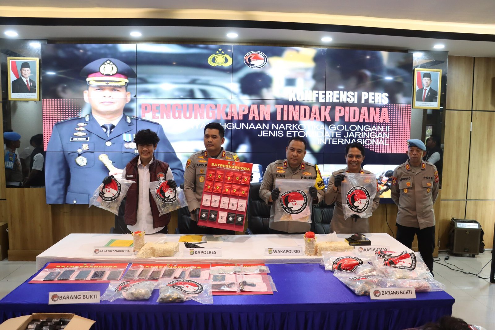 Polres Pelabuhan Tanjung Priok Bongkar Jaringan Internasional Narkotika Etomidate Berkedok Liquid Vape, Selamatkan 30 Ribu Jiwa