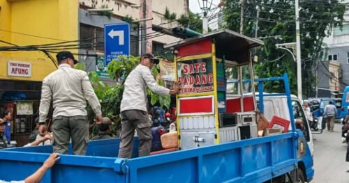 Satpol PP Taman Sari Bertindak, PKL dan Parkir Sembarangan Ditertibkan