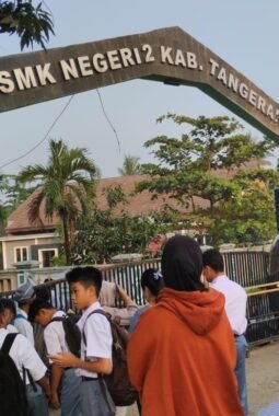 Ujian Terakhir di Bawah Tekanan: Dugaan Pemaksaan Mundur Siswa SMKN 2 Kabupaten Tangerang