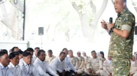 Brigjen TNI Faizal Rizal, S.I.P. berikan pengarahan kepada prajurit dan PNS bertempat di Makorem 052/Wkr, Kelapa Dua, Karawaci, Kabupaten Tangerang, Rabu (18/02/2026)