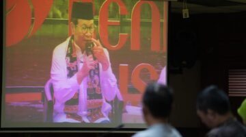 Pemkot Jakbar Gelar Nobar Refleksi Setahun Kepemimpinan Gubernur DKI Jakarta