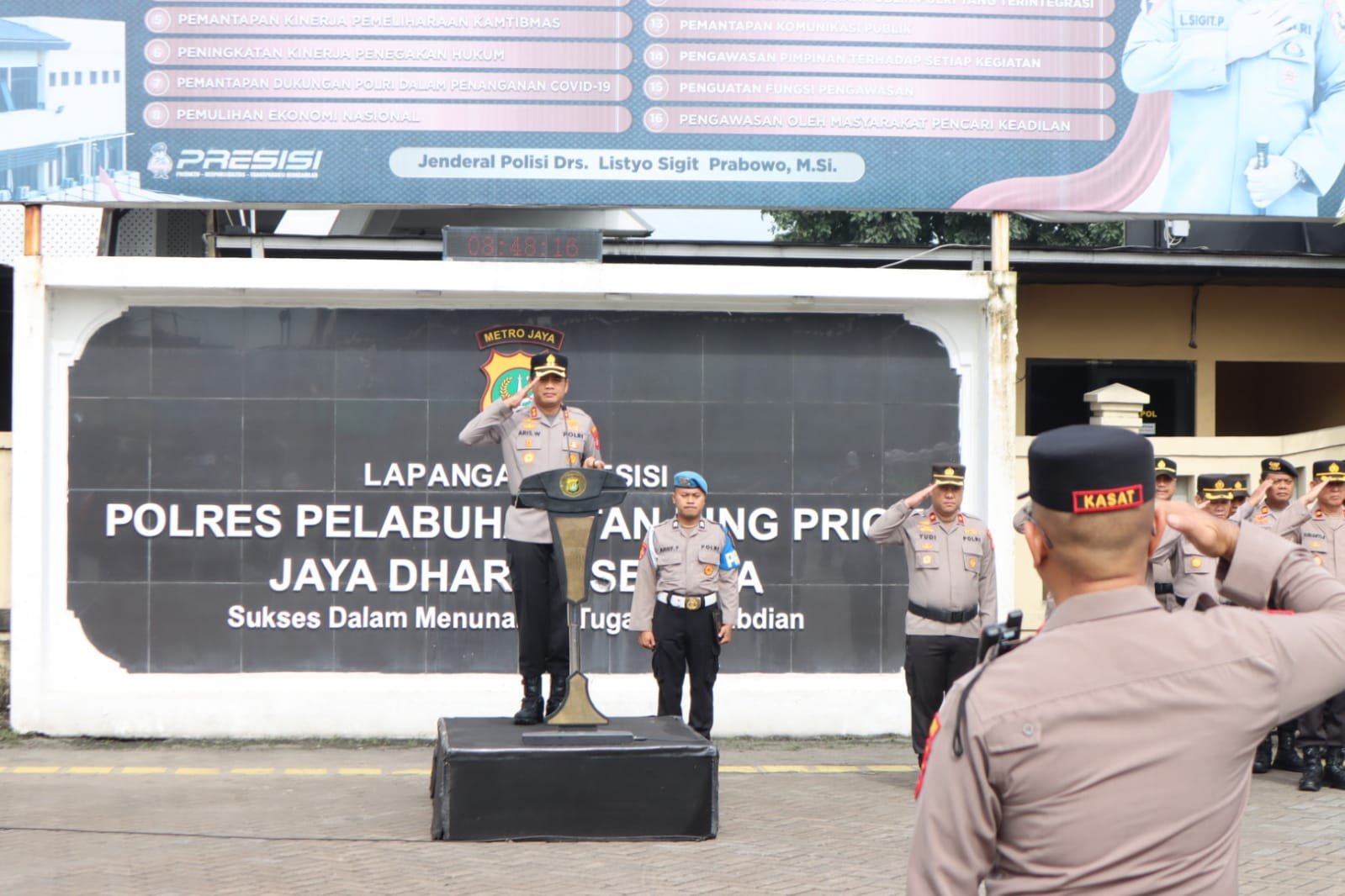 Kapolres Pelabuhan Tanjung Priok Pimpin Apel Siaga Kamtibmas, Tegaskan Komitmen Jaga Keamanan Ramadhan dan Idul Fitri